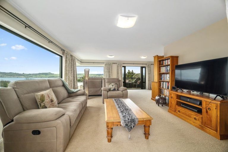 Photo of property in 35 Taharepa Road, Hilltop, Taupo, 3330