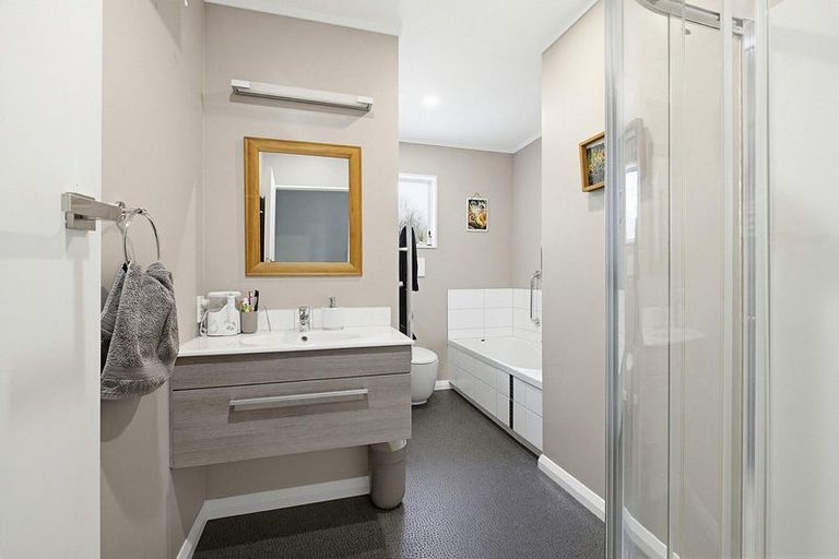 Photo of property in 3 Capstan Lane, Whitby, Porirua, 5024