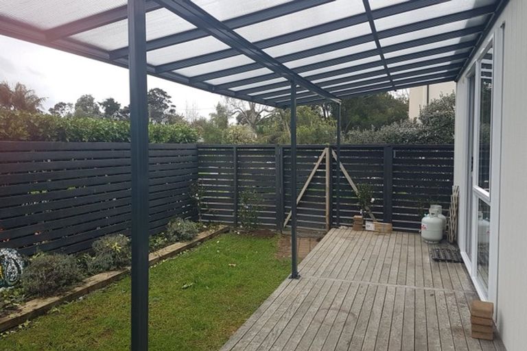 Photo of property in 5 Holgate Avenue, Herald Island, Auckland, 0618
