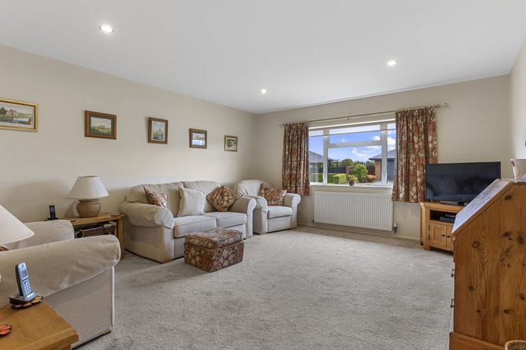 Photo of property in 6 Lancewood Way, Rangiora, 7400