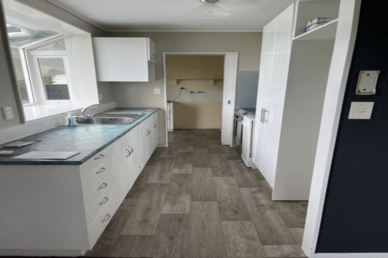 Photo of property in 40 Linwood Drive, Paraparaumu, 5032