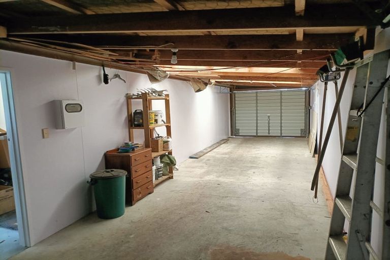 Photo of property in 8 Finch Street, One Tree Point, 0118