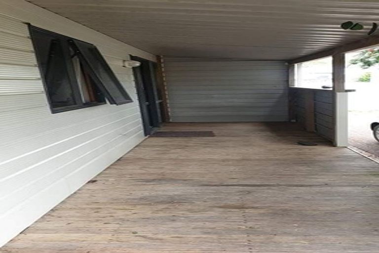 Photo of property in 210 Lake Road, Northcote, Auckland, 0627