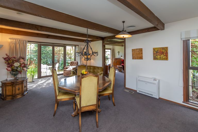 Photo of property in 24 Gothic Place, Ilam, Christchurch, 8041