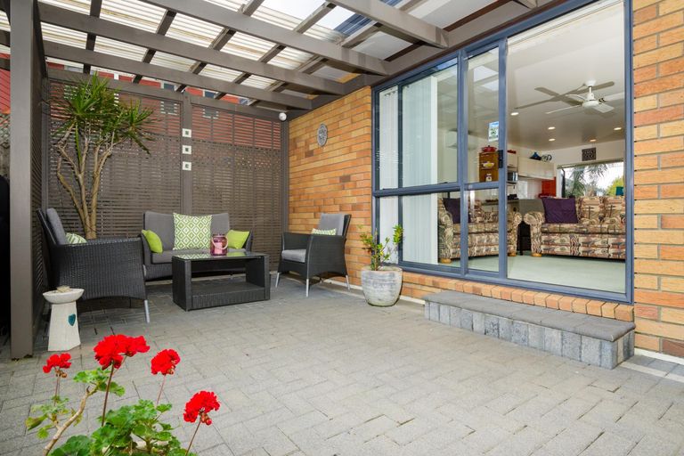 Photo of property in 30 San Bernadino Drive, Henderson, Auckland, 0612
