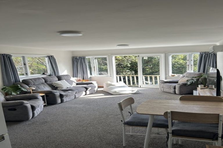 Photo of property in 14 Trelissick Crescent, Ngaio, Wellington, 6035