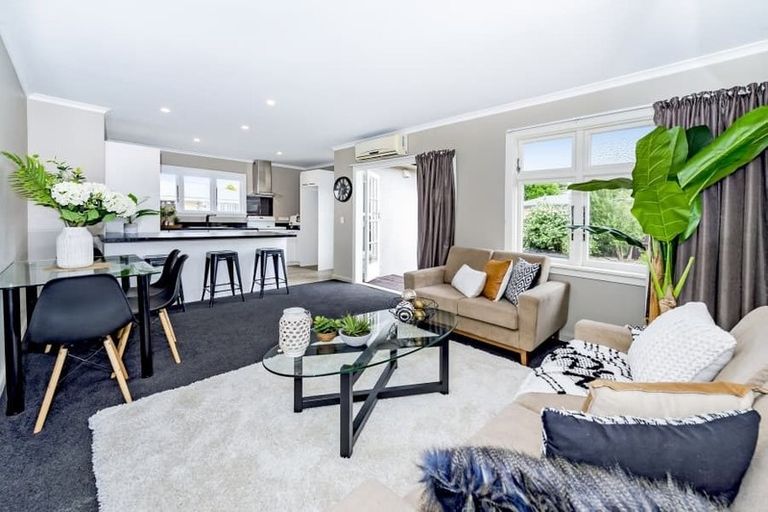 Photo of property in 70 Inwoods Road, Parklands, Christchurch, 8083