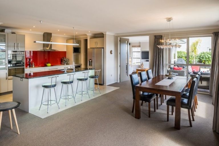 Photo of property in 7 Ships Cove, Whitby, Porirua, 5024