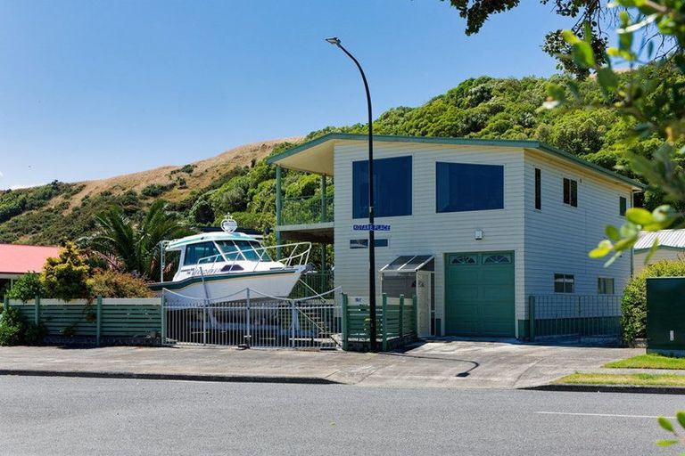 Photo of property in 36 Kotare Place, South Bay, Kaikoura, 7300