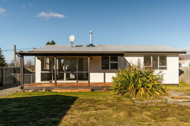 Photo of property in 26 Fraser Crescent, Twizel, 7901
