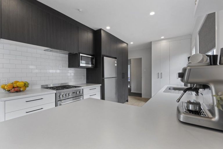 Photo of property in 14 Rosendale Avenue, Spotswood, New Plymouth, 4310