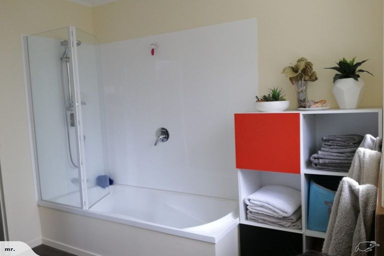 Photo of property in 14 Mercury Way, Whitby, Porirua, 5024