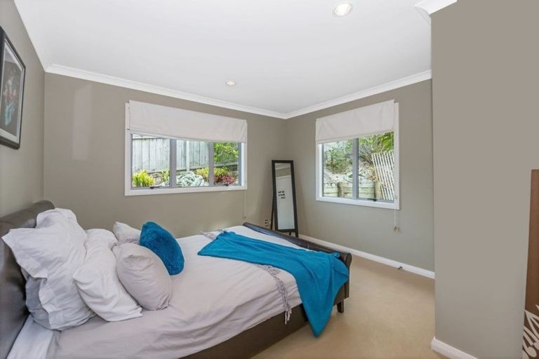 Photo of property in 168 Kittiwake Drive, Schnapper Rock, Auckland, 0632