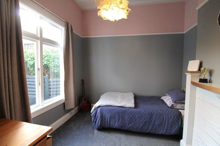 Photo of property in 22 Lawson Street, Roslyn, Dunedin, 9011
