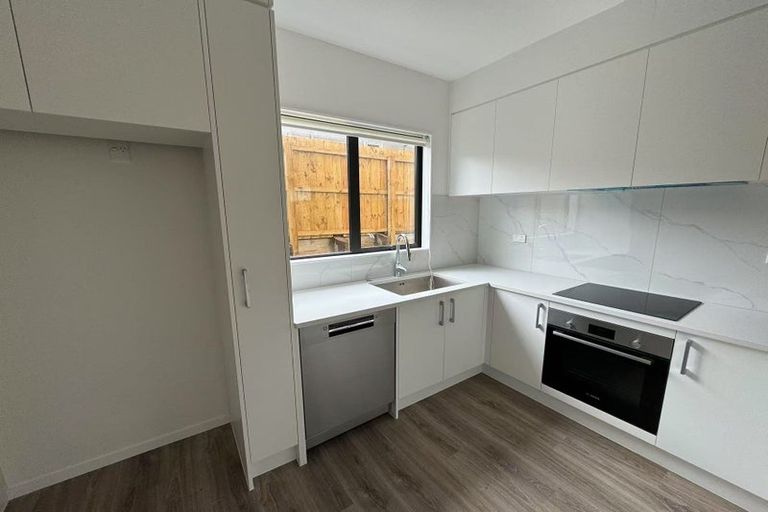 Photo of property in 11e Mawney Road, Henderson, Auckland, 0610