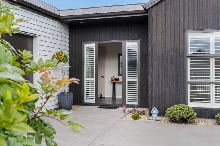 Photo of property in 80 Riverhead Point Drive, Riverhead, 0820