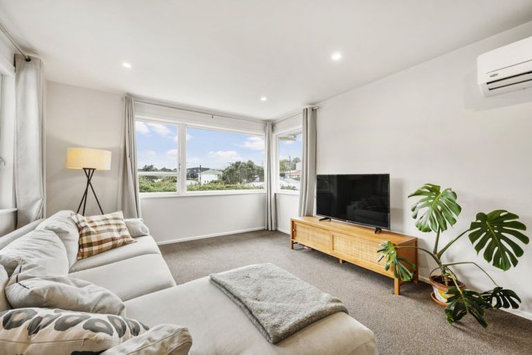 Photo of property in 58 Bell Street, Tawa, Wellington, 5028