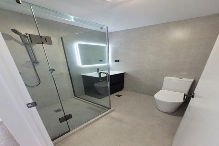 Photo of property in 8/15 Union Road, Howick, Auckland, 2014