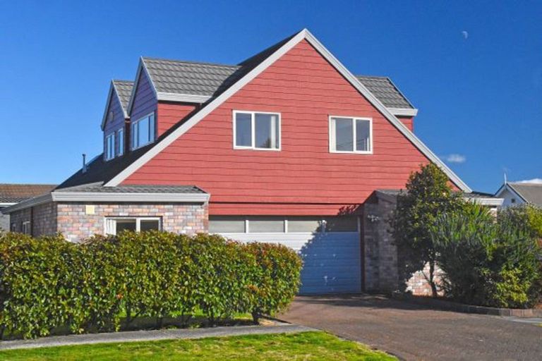 Photo of property in 17 Puriri Street, Hilltop, Taupo, 3330