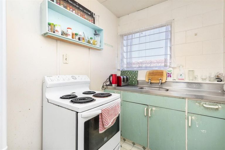 Photo of property in 226 Old Farm Road, Hamilton East, Hamilton, 3216