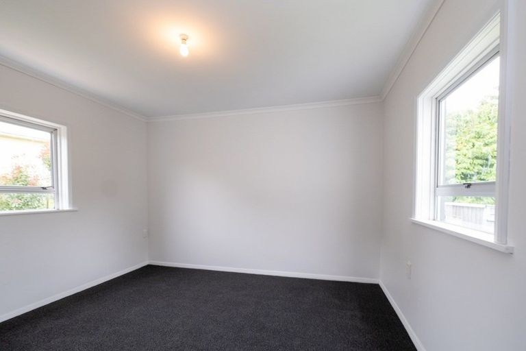 Photo of property in 1a Ropata Street, Hawera, 4610