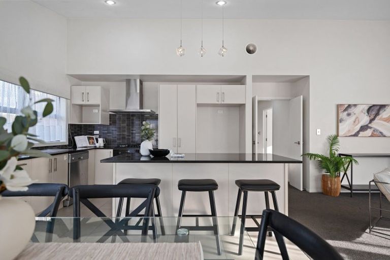 Photo of property in 32d Robinson Avenue, Holdens Bay, Rotorua, 3010