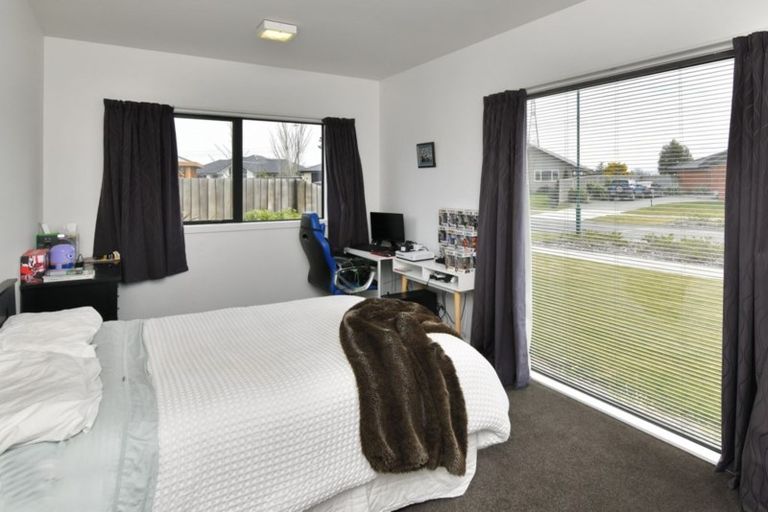 Photo of property in 46 Huntingdon Drive, Rangiora, 7400