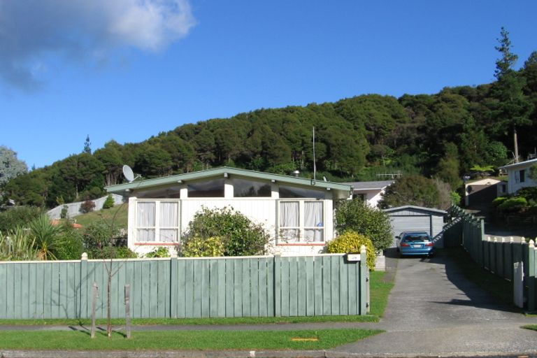 Photo of property in 27 Kairanga Crescent, Wainuiomata, Lower Hutt, 5014