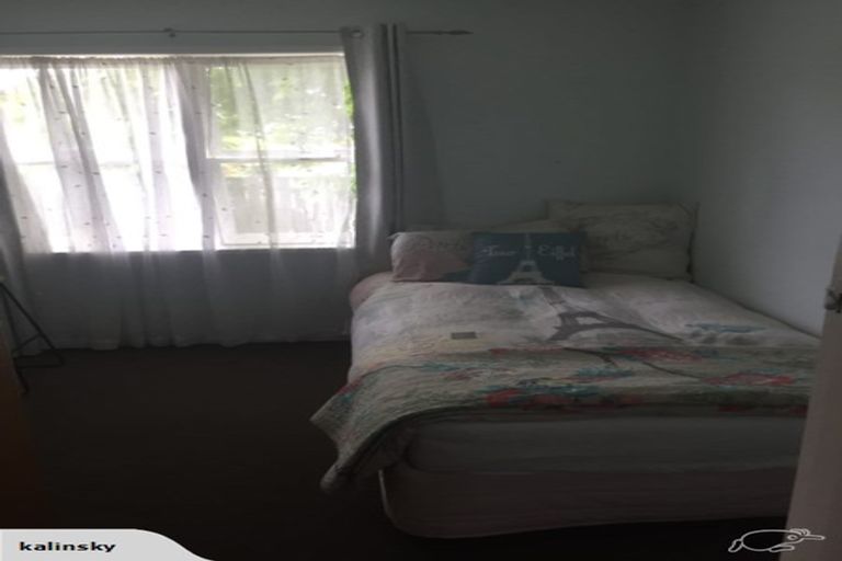 Photo of property in 3 Shanley Crescent, Waiuku, 2123