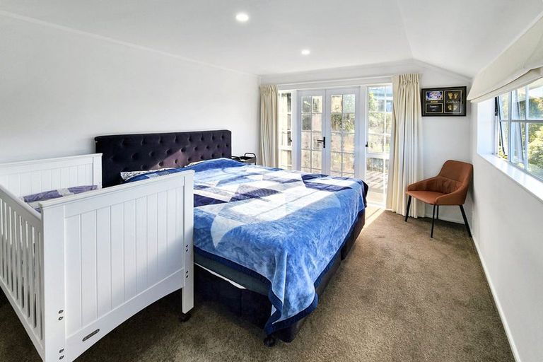 Photo of property in 21 Gainsborough Grove, Belmont, Lower Hutt, 5010