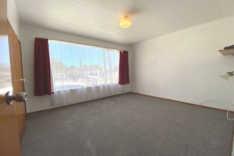 Photo of property in 6 Carbery Place, Manurewa, Auckland, 2102