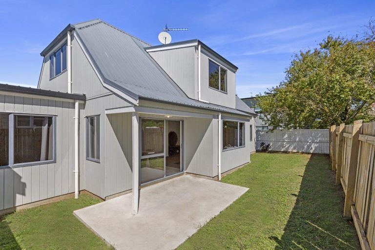 Photo of property in 17 Joshua Lane, Hamilton East, Hamilton, 3216