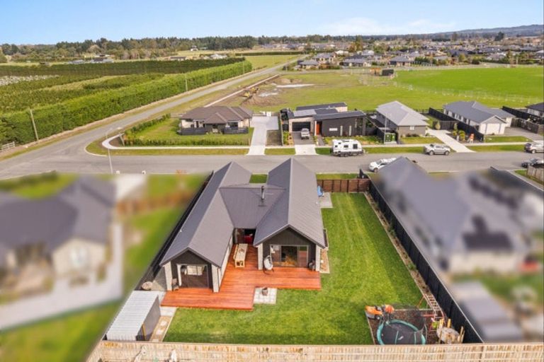 Photo of property in 39 Plover Avenue, Amberley, 7410