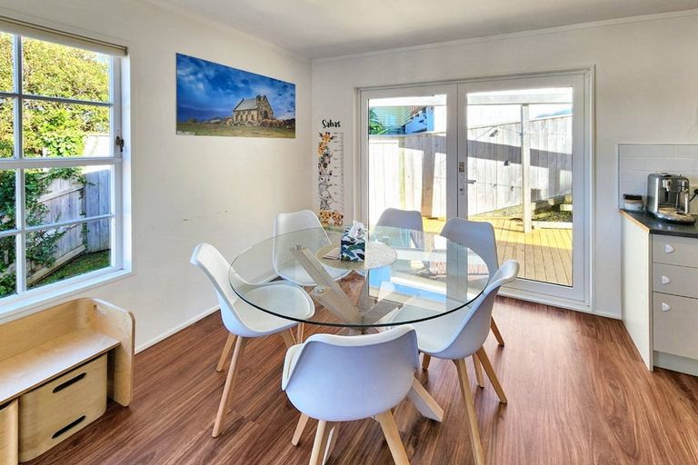 Photo of property in 21 Gainsborough Grove, Belmont, Lower Hutt, 5010