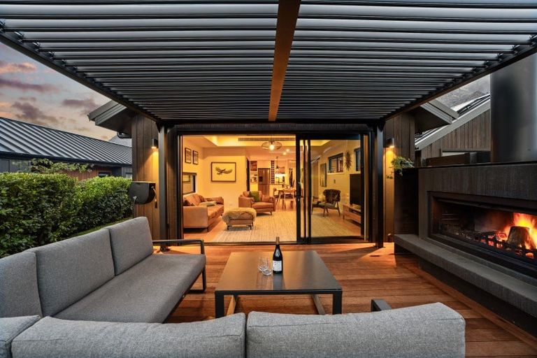 Photo of property in 28 Mcadam Drive, Jacks Point, Queenstown, 9371