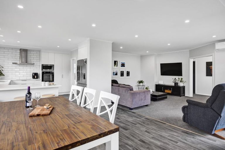 Photo of property in 38 Hunter Street, Hawera, 4610