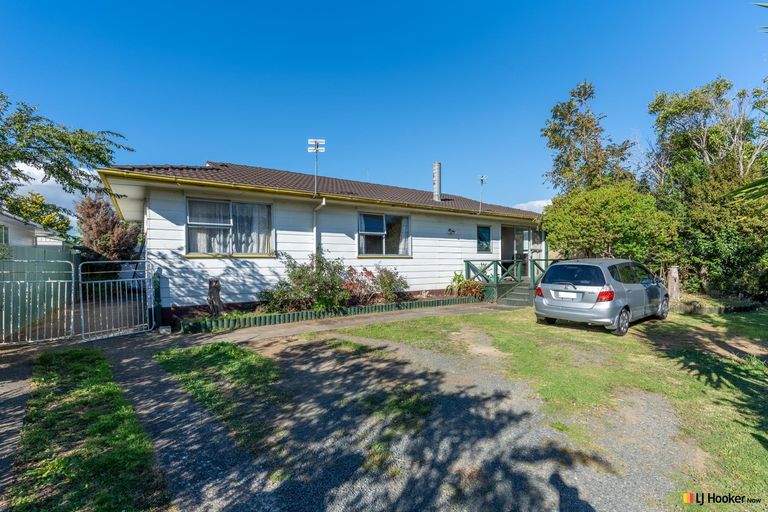 Photo of property in 51 Heybridge Street, Manurewa, Auckland, 2102