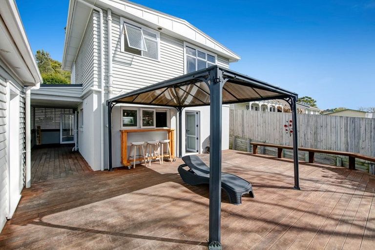 Photo of property in 6 Nelson Street, Helensville, 0800