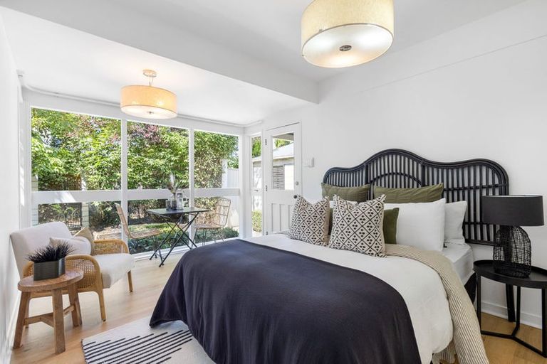 Photo of property in 166 Fendalton Road, Fendalton, Christchurch, 8052