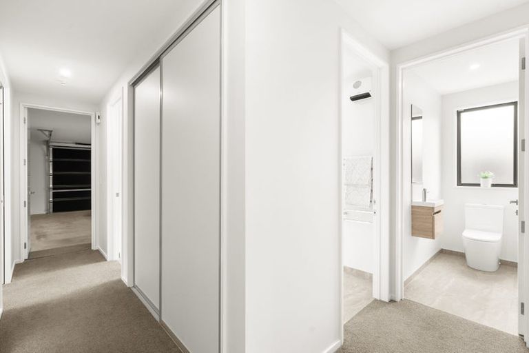 Photo of property in 22 Kirkland Crescent, Harewood, Christchurch, 8051