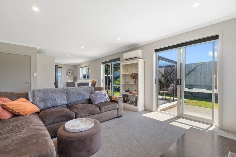 Photo of property in 84 Sentinel Avenue, Omokoroa, 3114