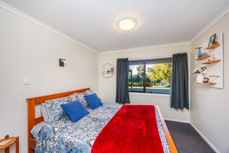 Photo of property in 34 Hazelhurst Line, Kelvin Grove, Palmerston North, 4470
