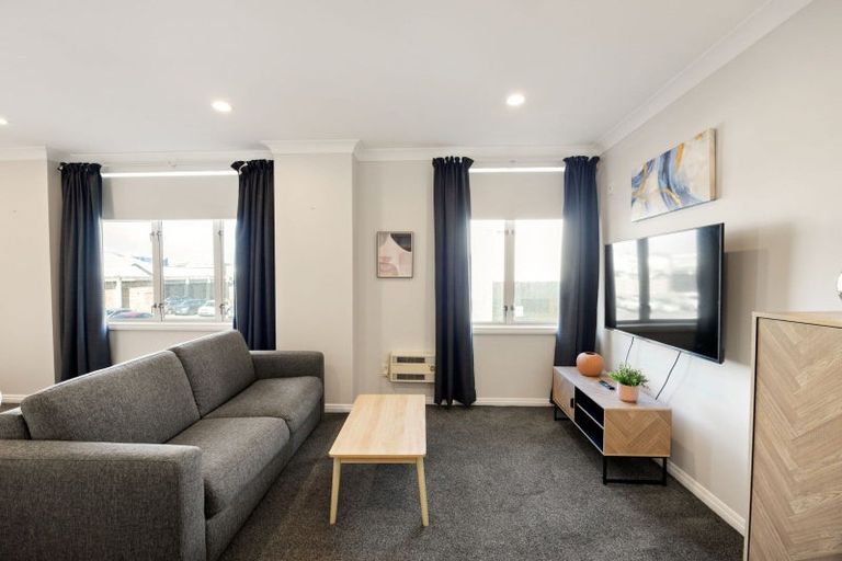 Photo of property in 1f/11 London Street, Hamilton Central, Hamilton, 3204