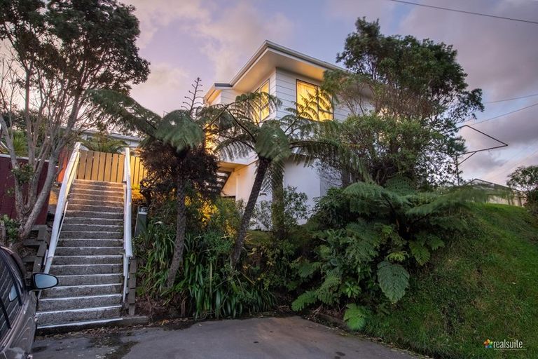 Photo of property in 10f3 Tuapapa Street, Johnsonville, Wellington, 6037
