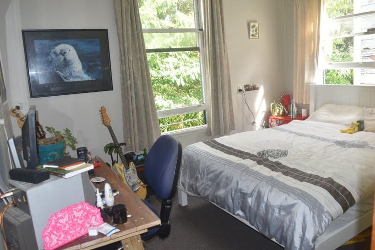 Photo of property in 22 Kenwyn Terrace, Newtown, Wellington, 6021