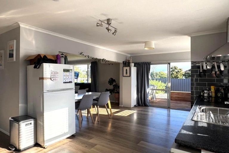 Photo of property in 124 Harlech Street, Mayfair, Hastings, 4122