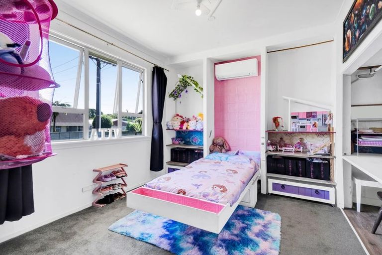 Photo of property in 21 Carthew Street, Okato, 4335
