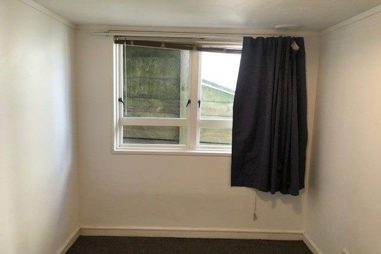 Photo of property in 82 Rolleston Street, Mount Cook, Wellington, 6021