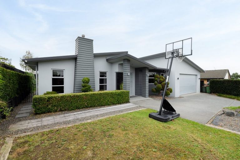 Photo of property in 6 Barrington Drive, Huntington, Hamilton, 3210