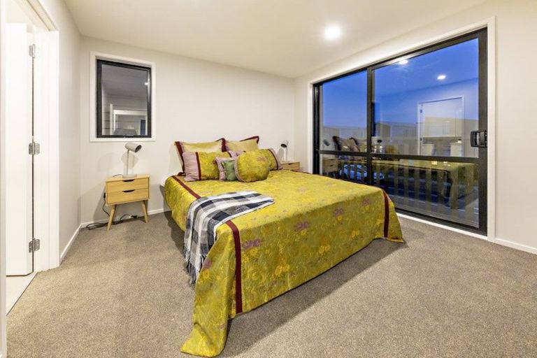 Photo of property in 22 Courage Road, Papakura, 2110